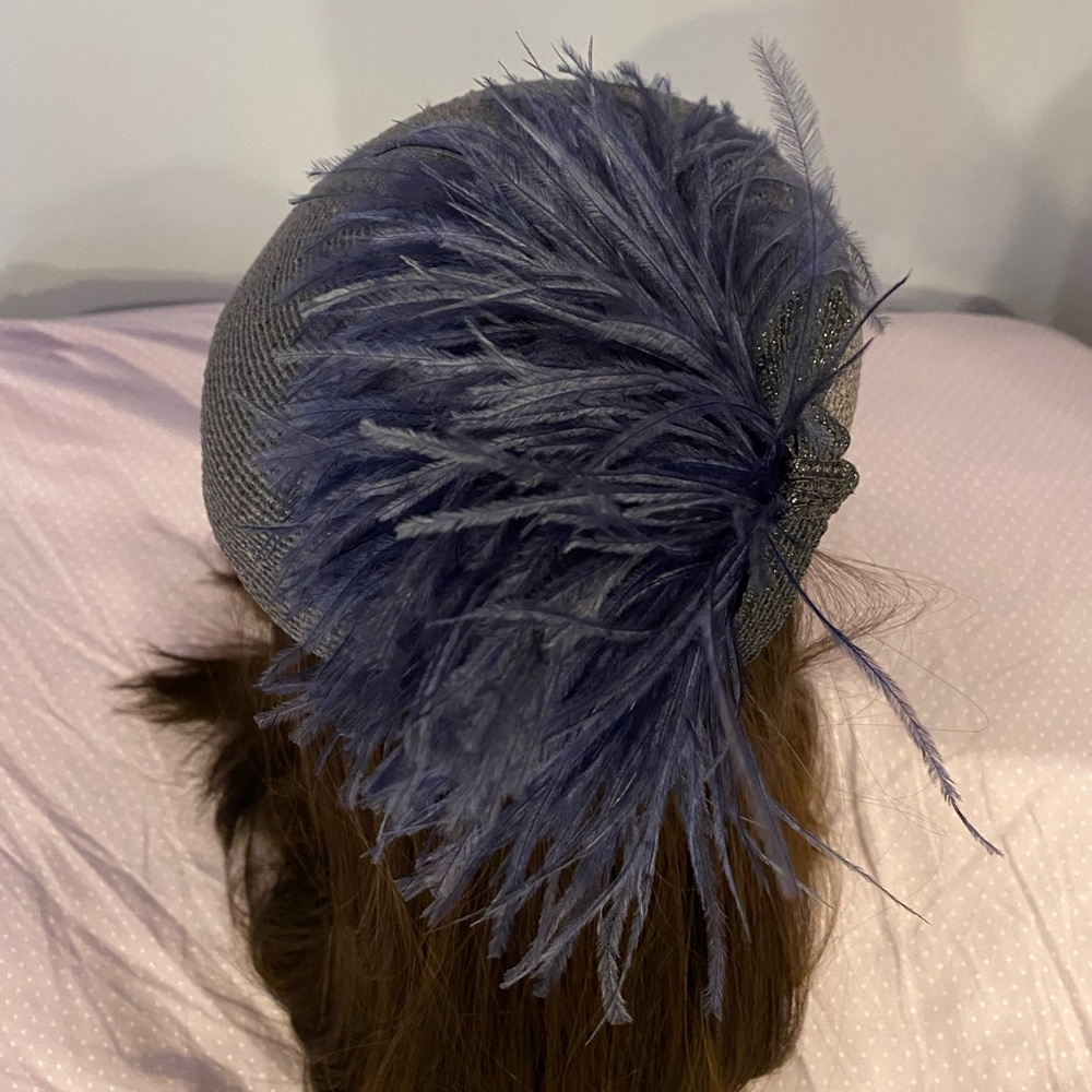 Elegant Feathered Women's Hat in Blue
